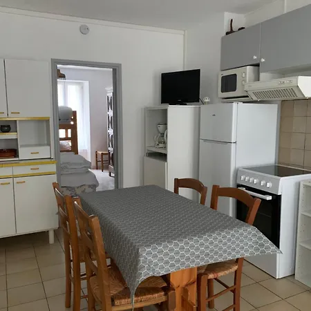 Marianne Apartment *